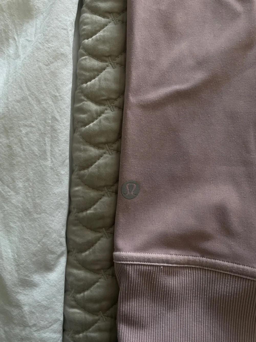 Lululemon pink size 6 leggings